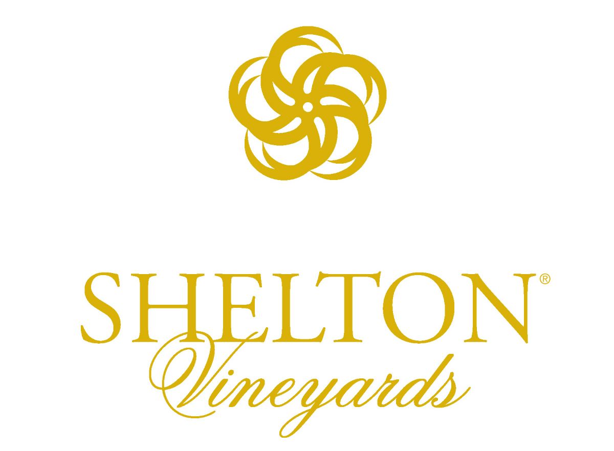 Shelton Vineyards Logo